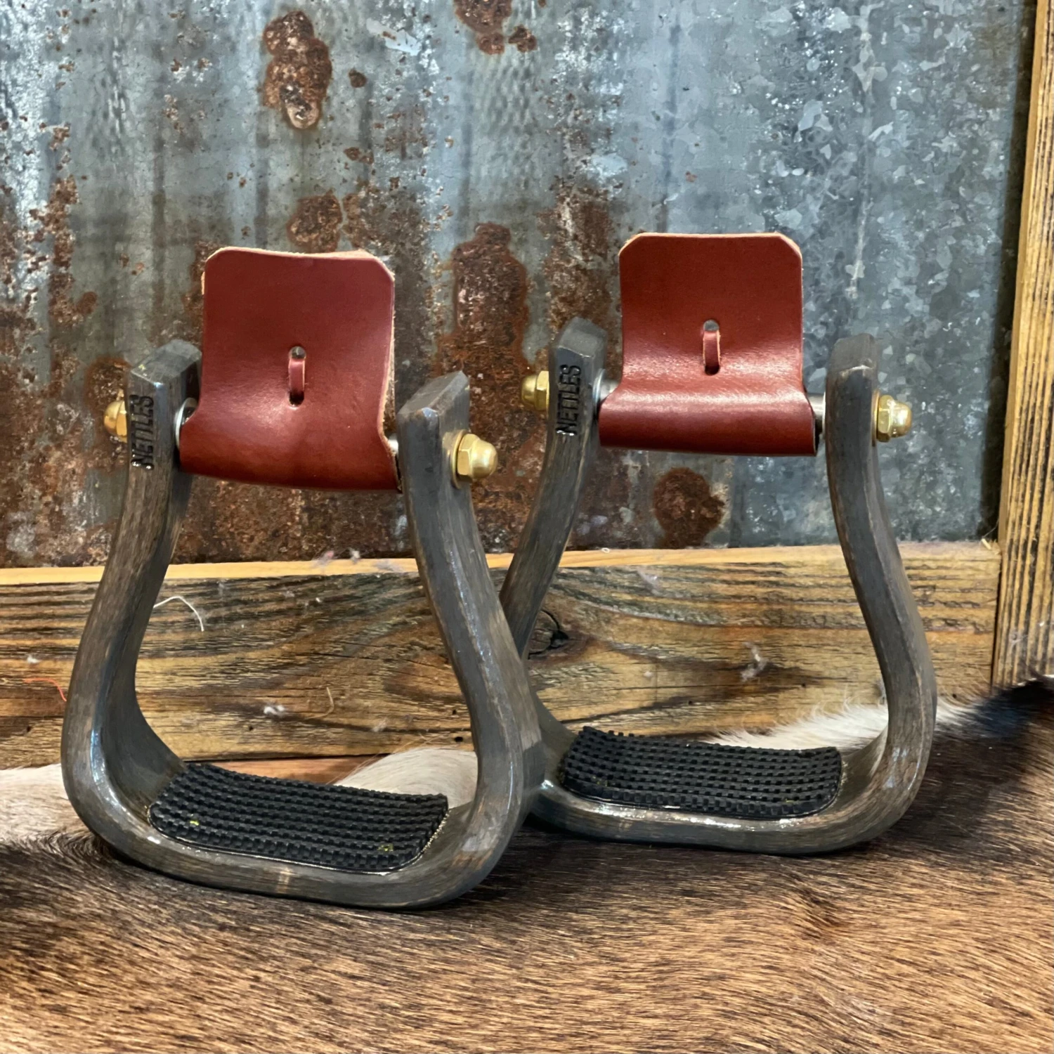 Nettles Stirrups 2" Triple Grey