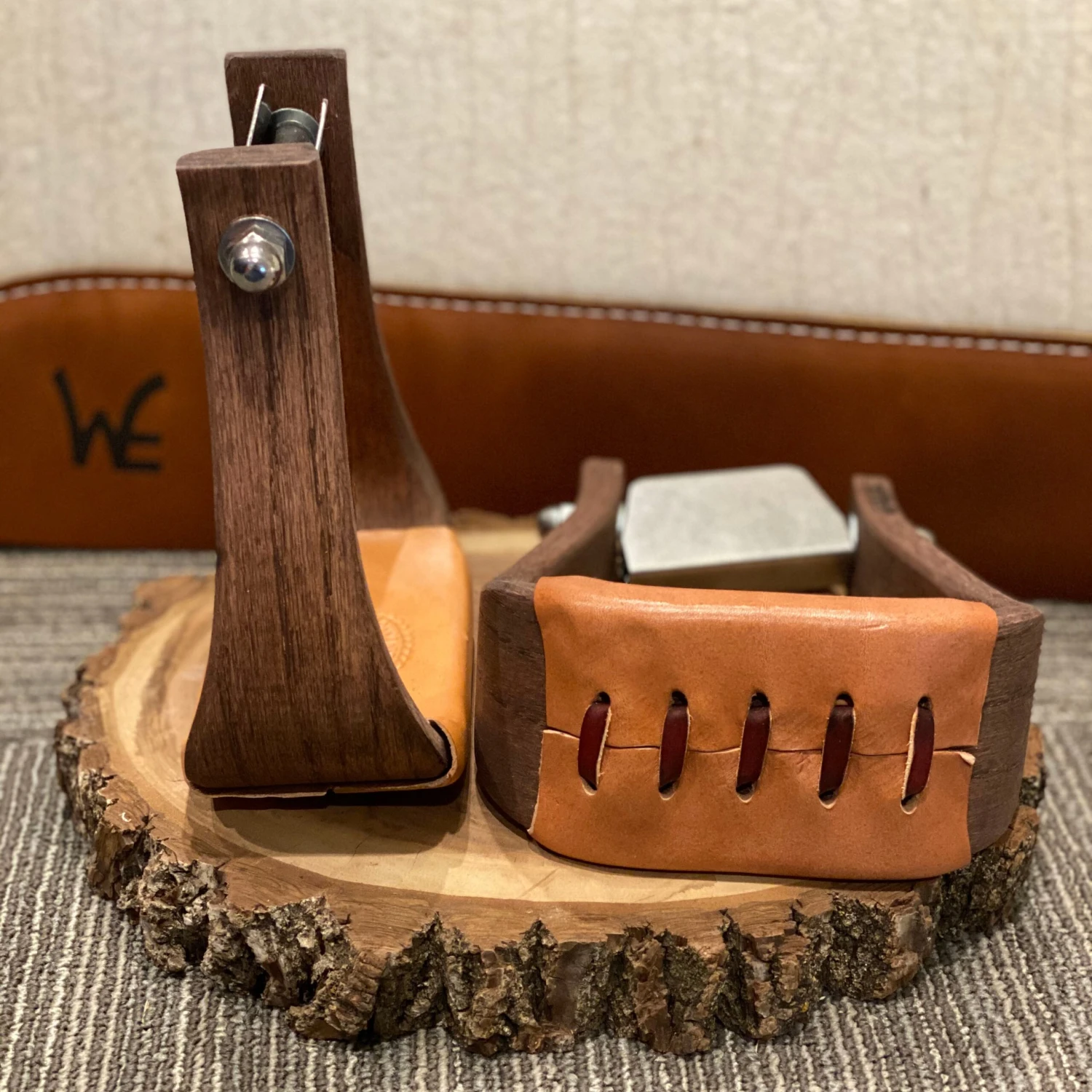 Nettles Stirrups 3" Duke W/Leveler - Image 2