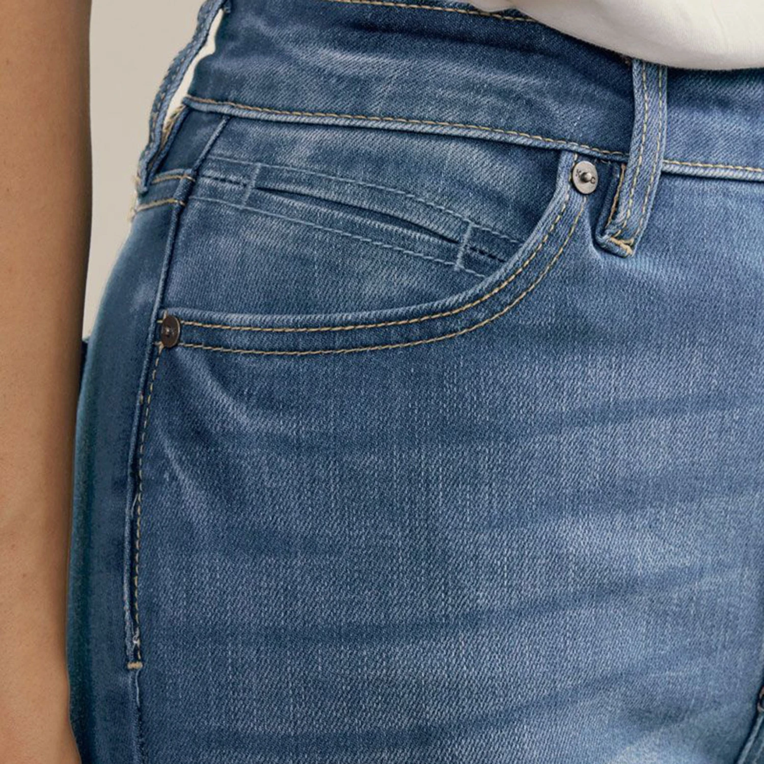 Kancan Medium Washed High Rise Super Flare Jeans - Image 5