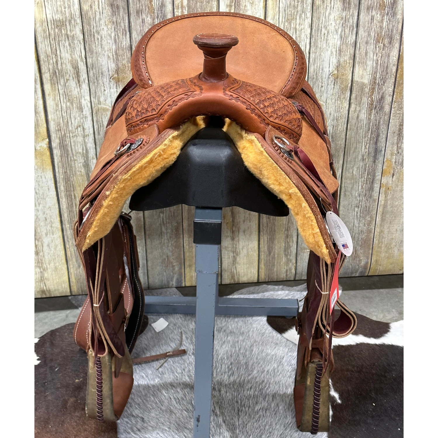 HR Saddlery 15.5 Inch Ranch Roping Saddle - Image 3